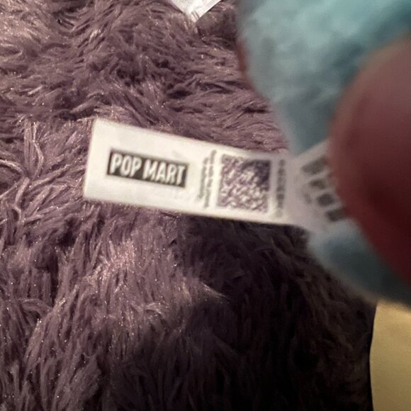 (Pop Mart) Pin For Love Labubu letter K - Picture 3 of 9